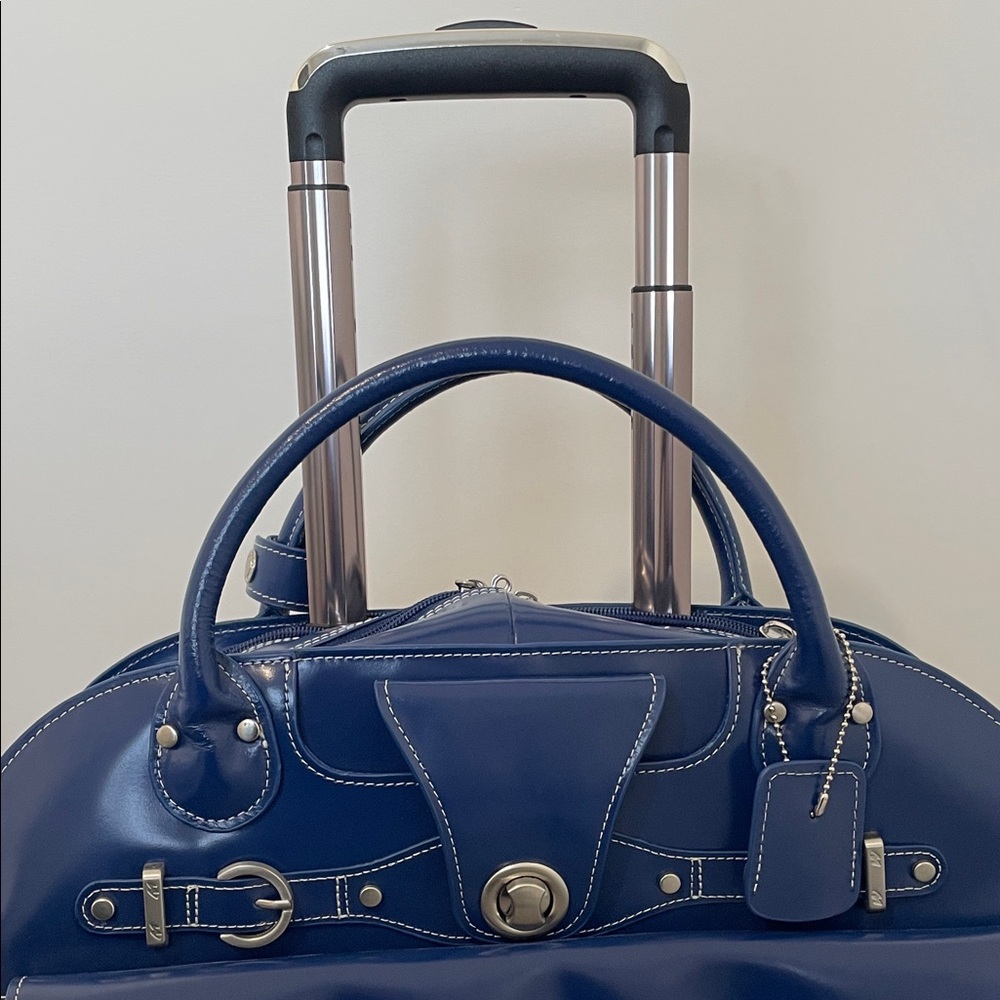 McKlein Edgebrook Navy Leather Rolling Briefcase Laptop Bag Lock Key - Picture 11 of 16